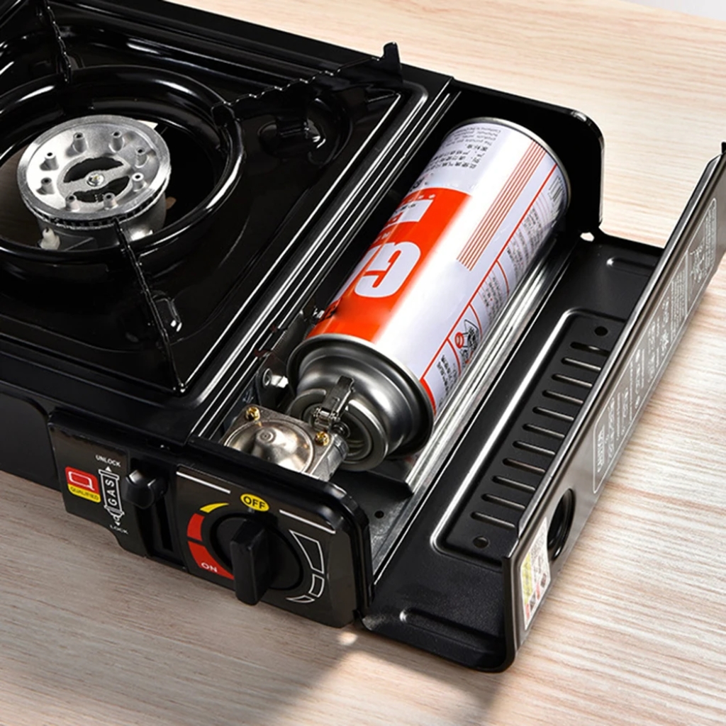 Camping gas stove with automatic ignition