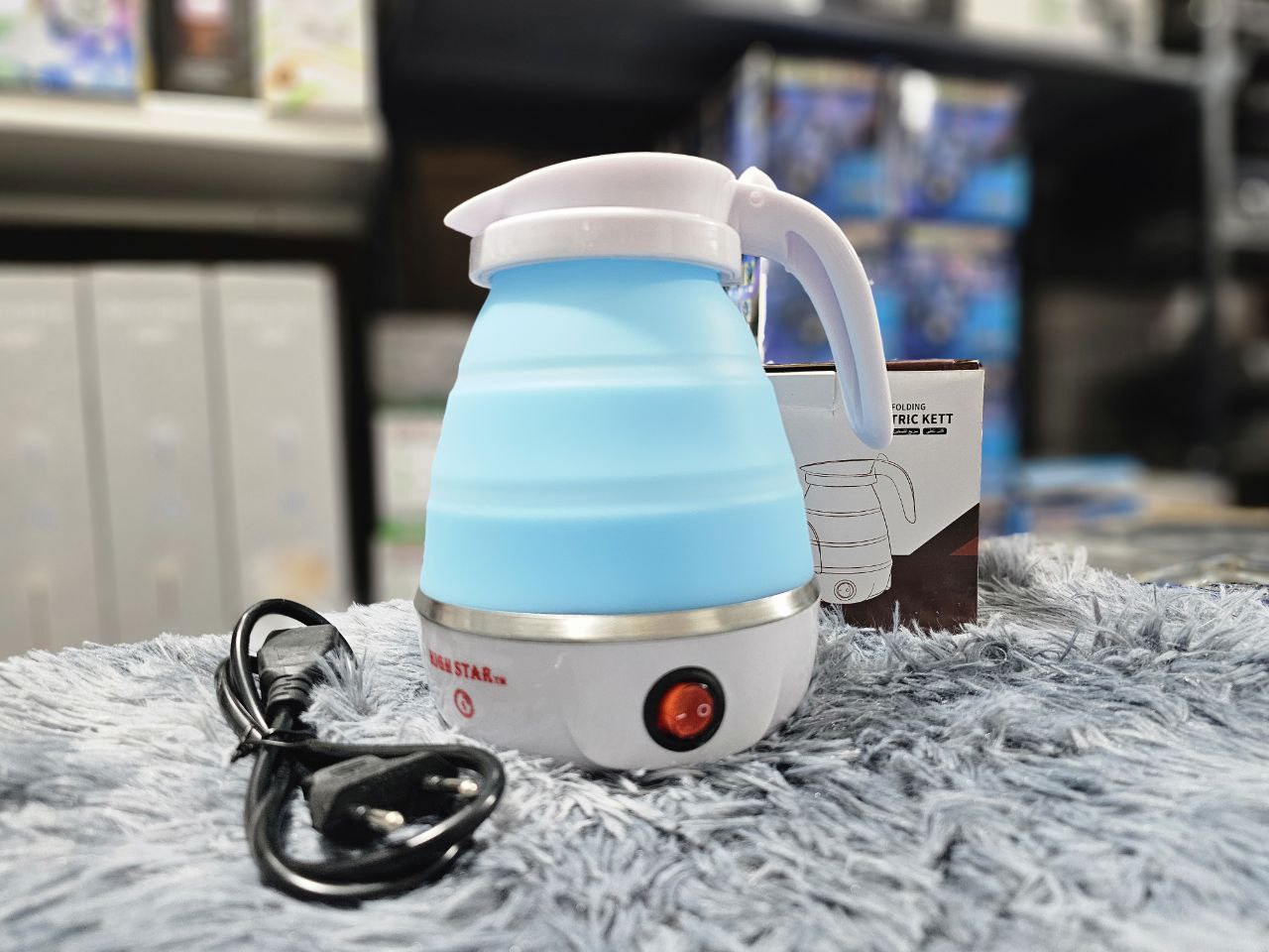 Bouilloire électrique pliable en silicone ,portable Avec  indicateur de mise hors tension غلاية كهربائية قابلة للطي محمولة سيليكون