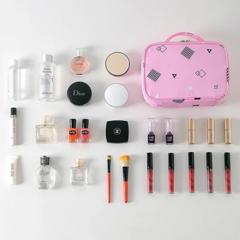 Travel makeup and cosmetic bag