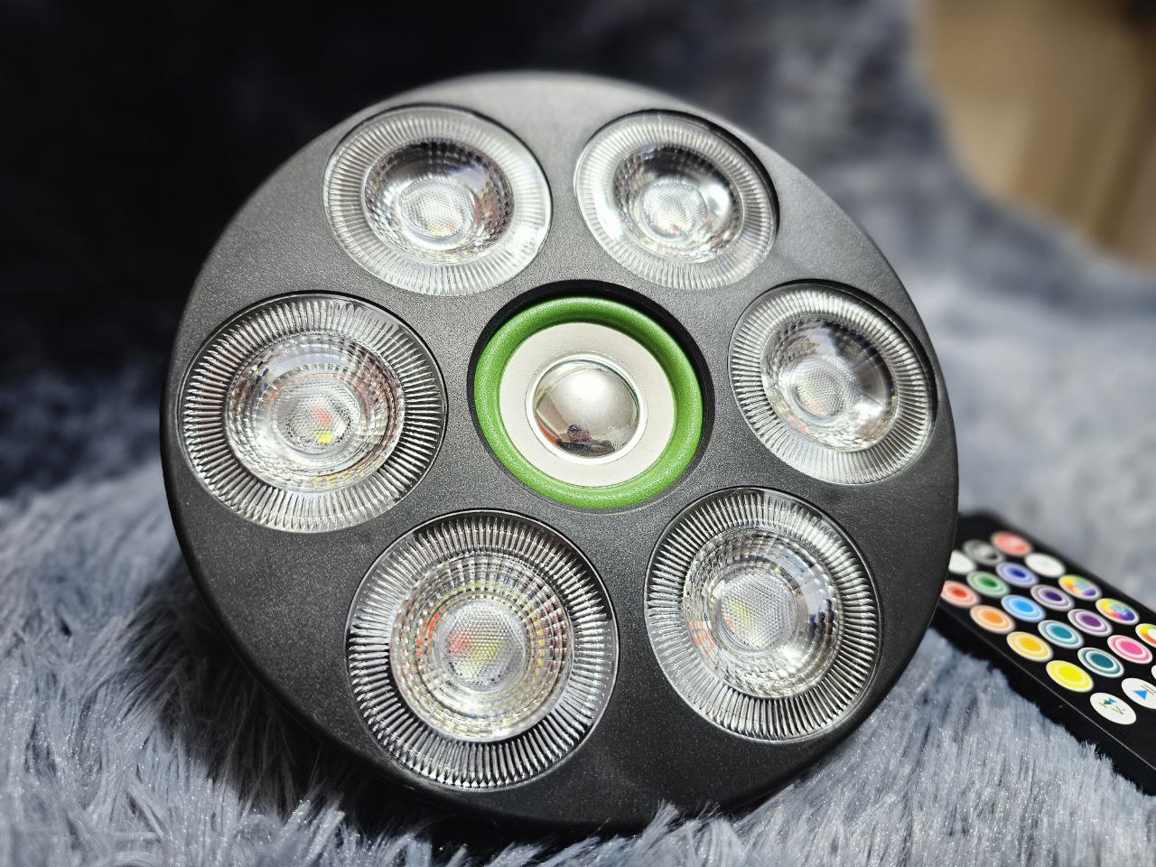 جهاز عرض ضوئي صوتي 4 في 1 RGB+W مع بلوتوث وتأثير وميض