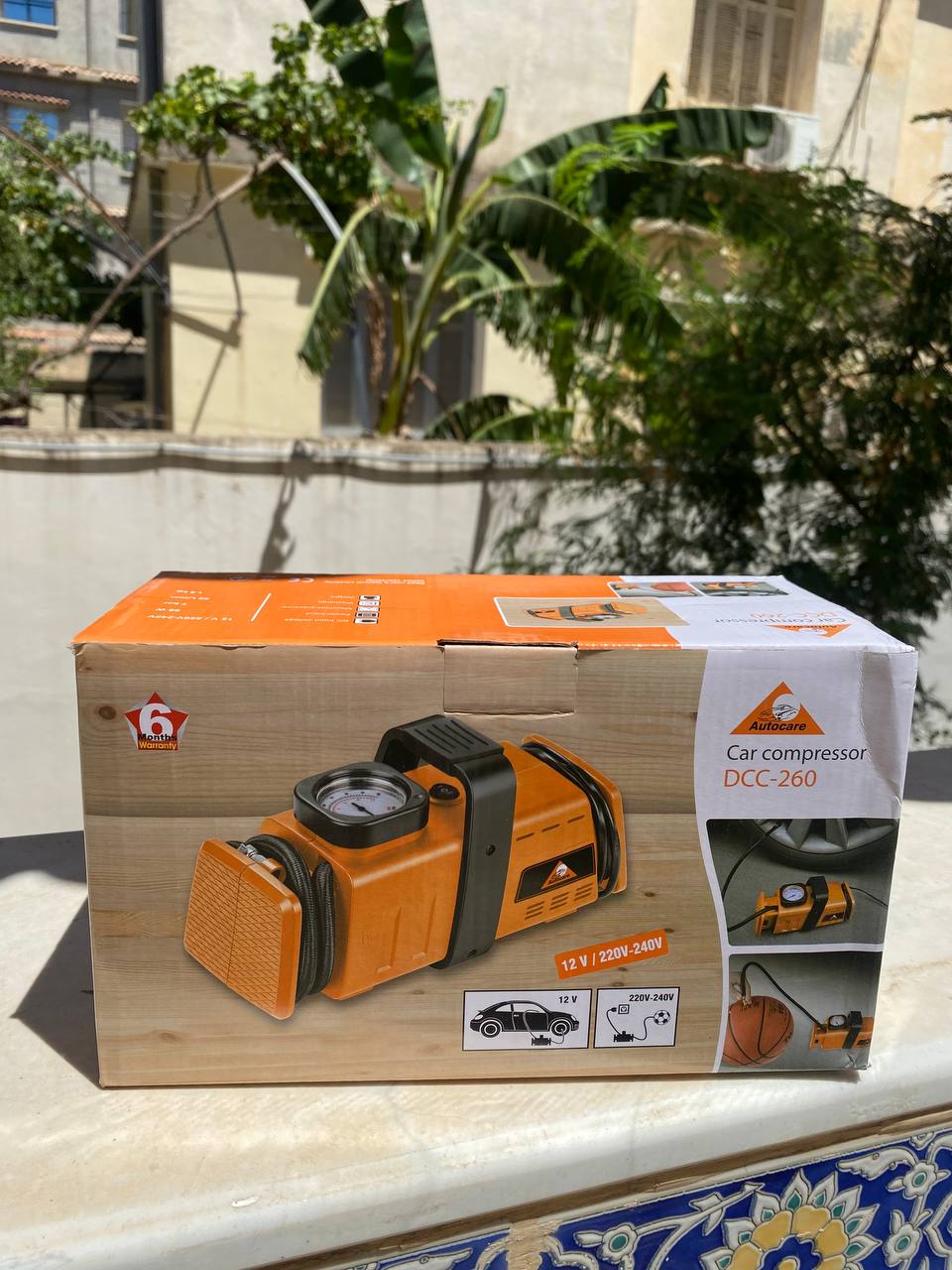 Dual adapter air compressor 220V/12V - 200 PSI - Orange
