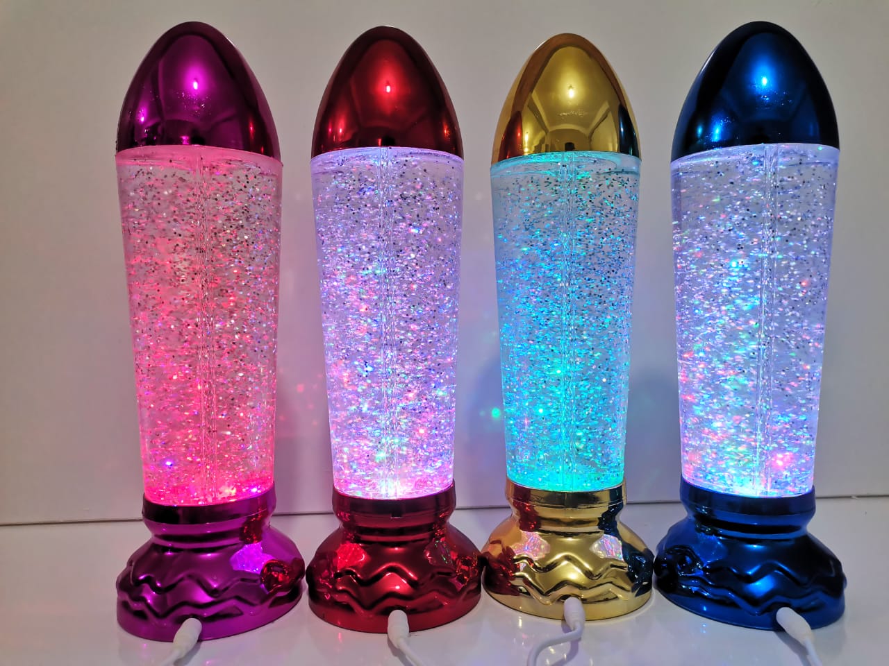 مصباح LED دوار بتصميم ندفة الثلج RGB