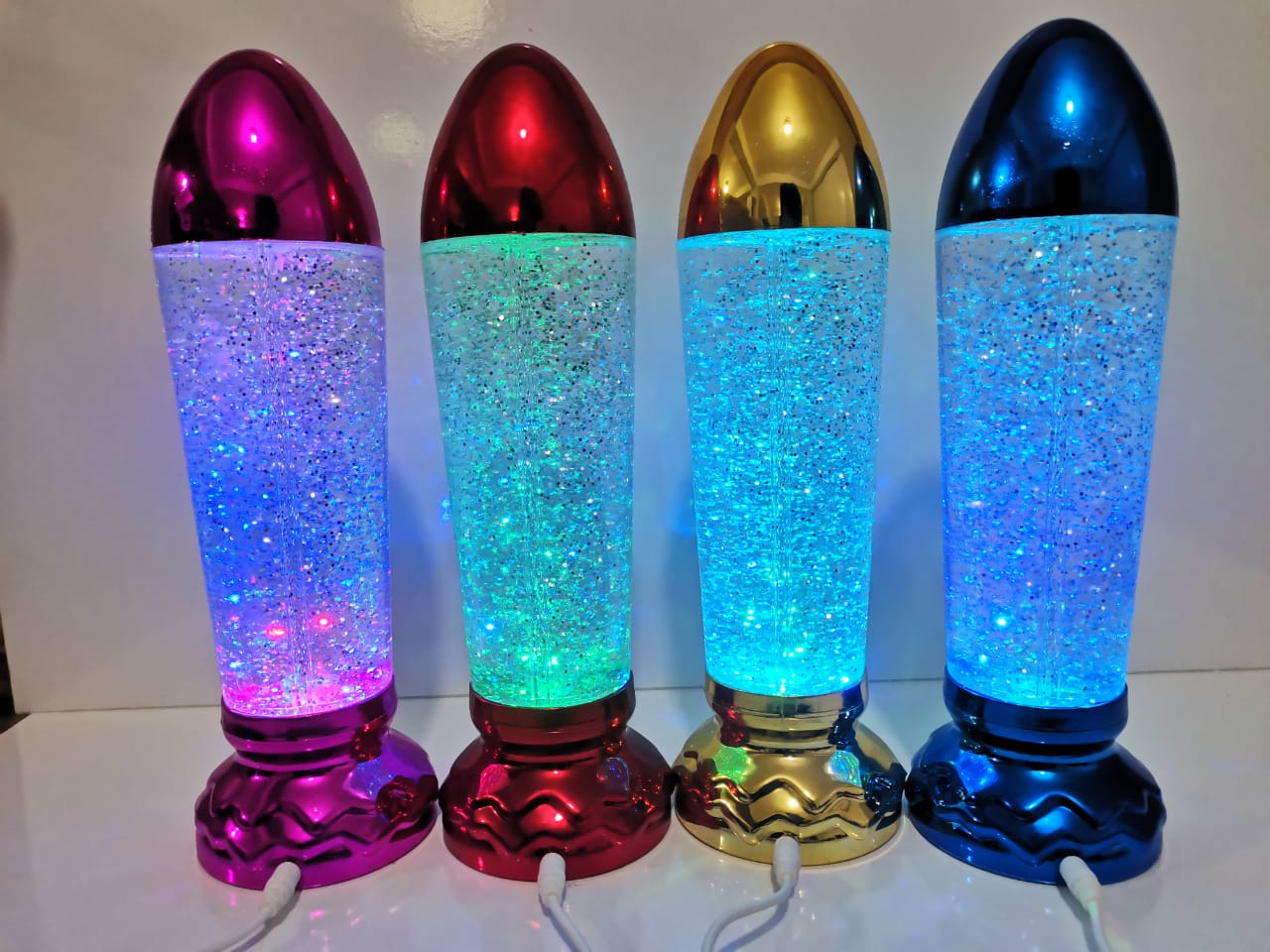 مصباح LED دوار بتصميم ندفة الثلج RGB
