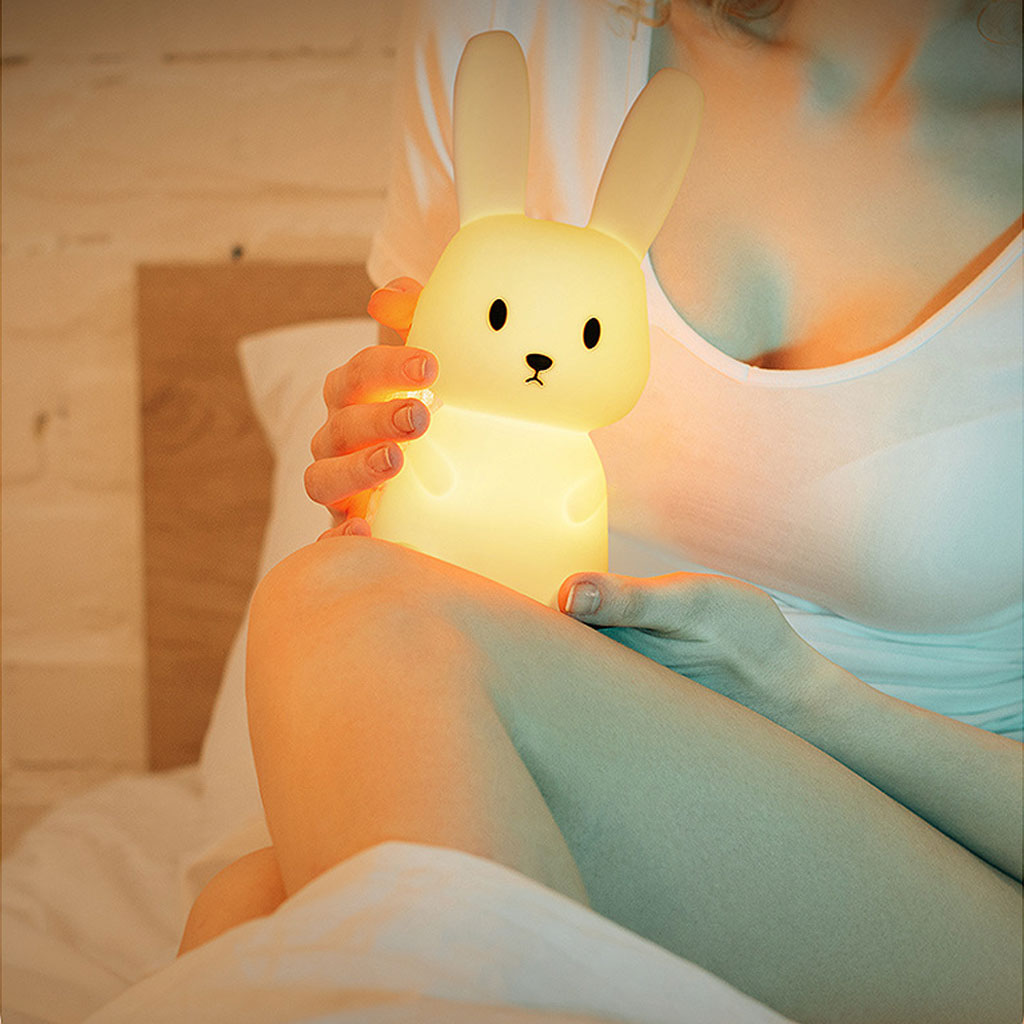 مصباح ليلي LED للأطفال بتصميم أرنب من السيليكون مع مستشعر لمس