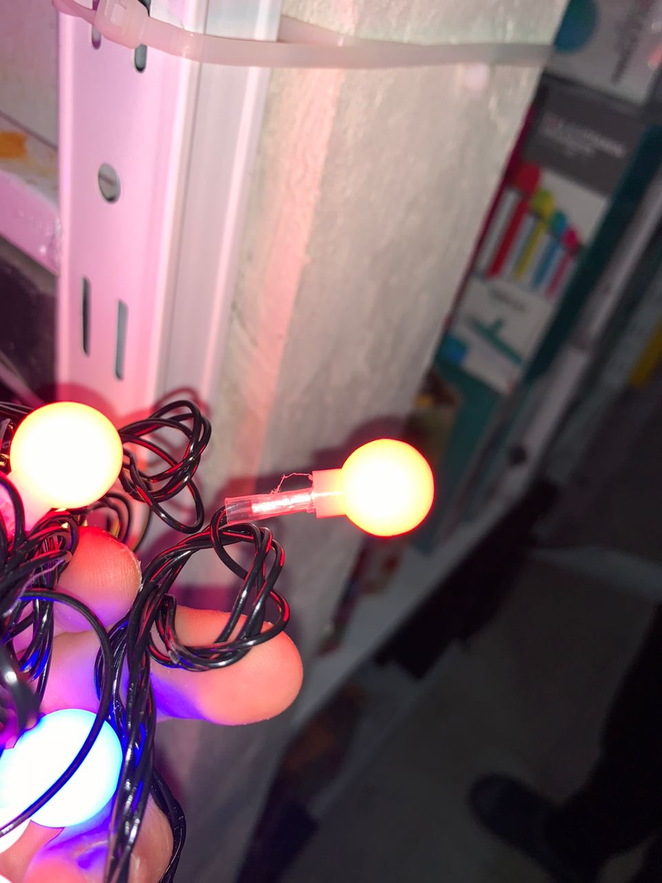 سلسلة إضاءة 40 مصباح LED بطول 9 متر مع قابس مقاوم للماء