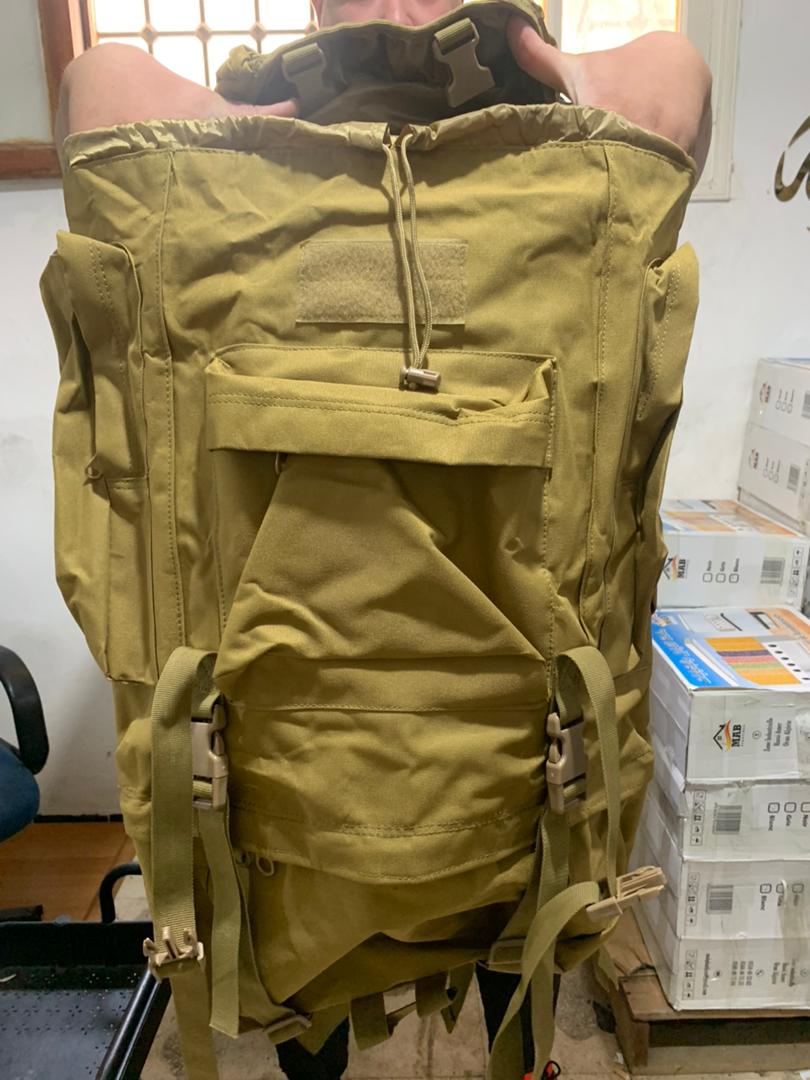 Sac à dos Randonnée professionnel en toile de Camouflage étanche à double épaule 90 L – kaki