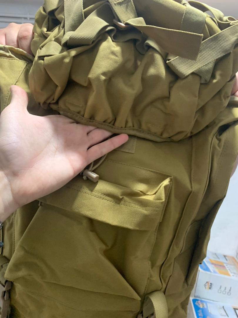 Sac à dos Randonnée professionnel en toile de Camouflage étanche à double épaule 90 L – kaki