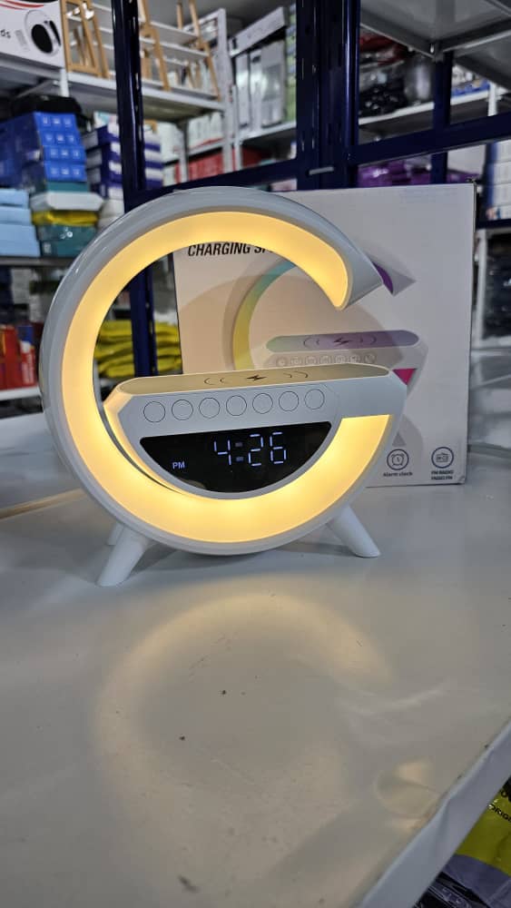 مكبر صوت بلوتوث مع ساعة ومنبه وشاحن لاسلكي RGB موديل BT-3401