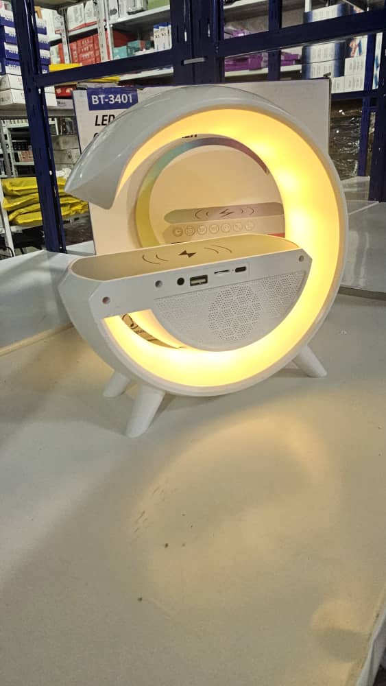 مكبر صوت بلوتوث مع ساعة ومنبه وشاحن لاسلكي RGB موديل BT-3401