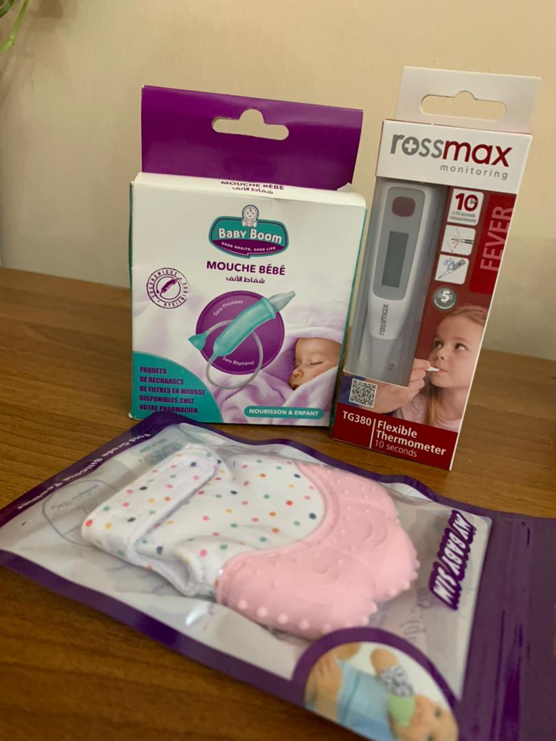 Kit de soin bébé : anneau de dentition silicone, thermomètre et mouche-bébé