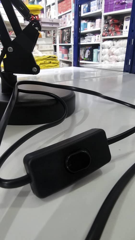 Lampe de bureau rétro LED en métal réglable E27