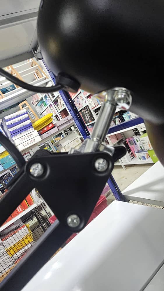 Lampe de bureau rétro LED en métal réglable E27
