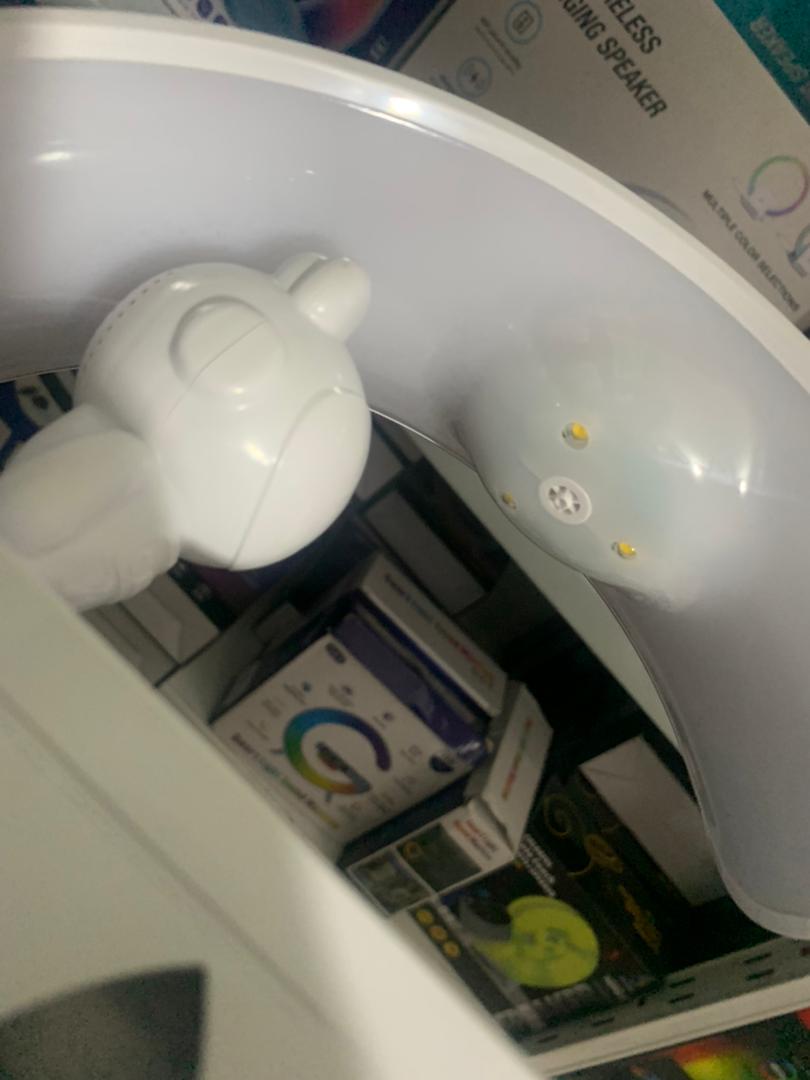 G-shaped Bluetooth speaker and anti-gravity humidifier