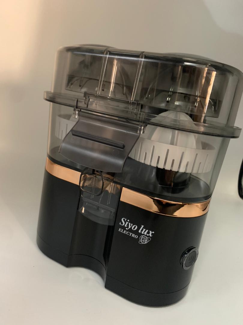 Siyolux Presse-agrumes électrique 150W