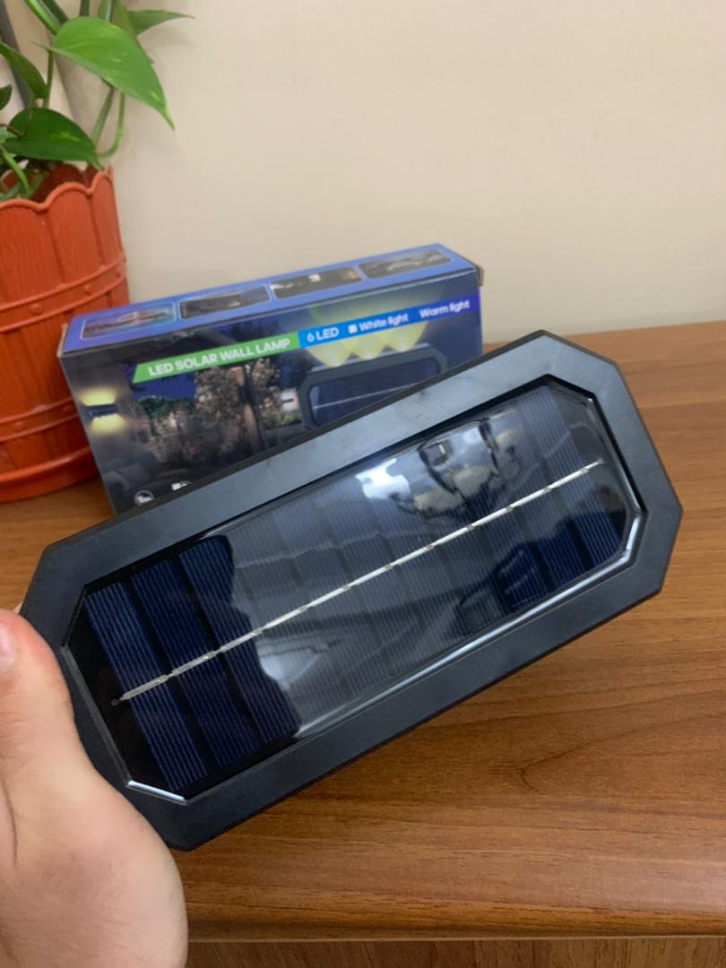 8 LED Solar Wall Light with Motion Sensor, 1 Piece