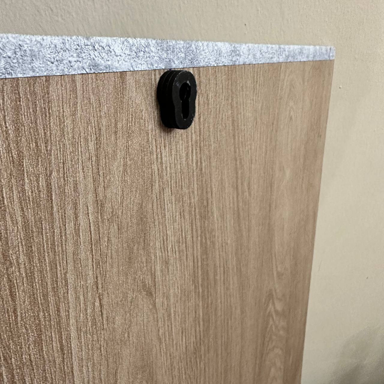 إطار أكريليك بتأثير مرآة ذهبية بتصميم نادي اتحاد العاصمة