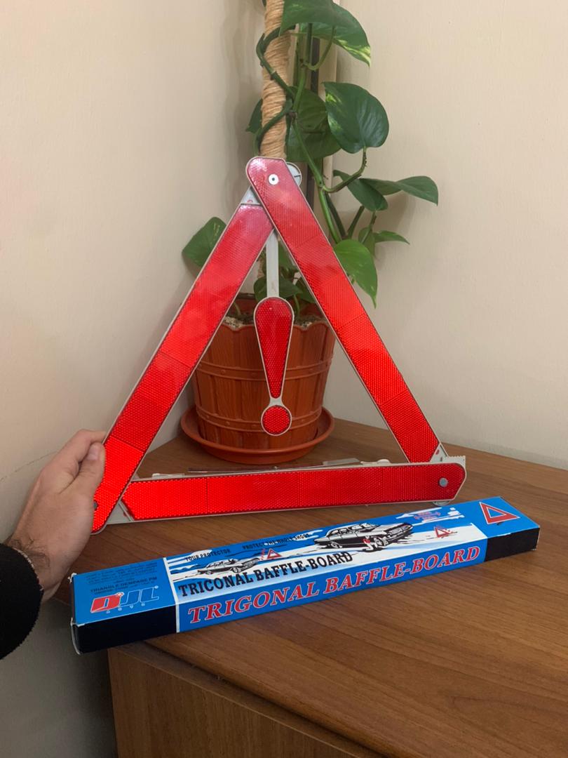 Triangle de présignalisation d'urgence
