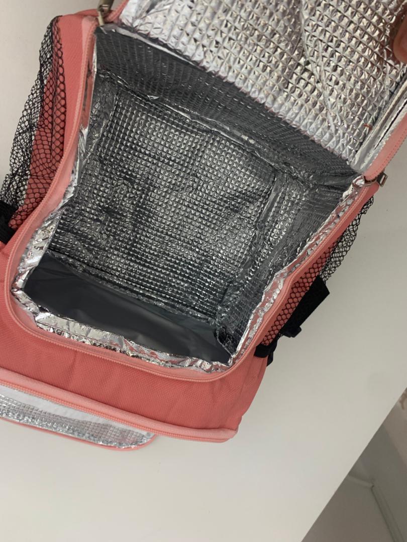 Large capacity insulated lunch bag with shoulder strap