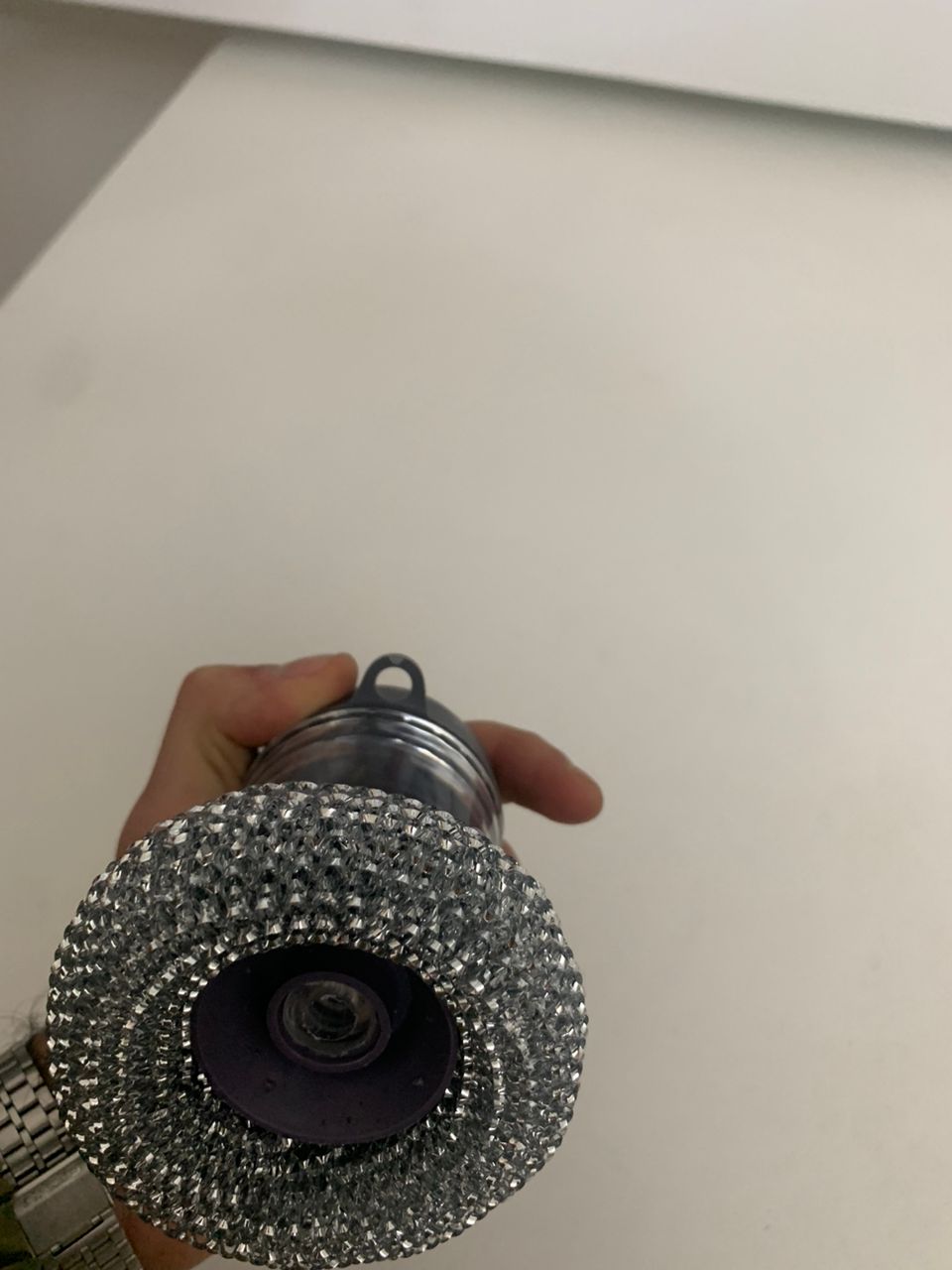 Handheld dish brush with soap dispenser