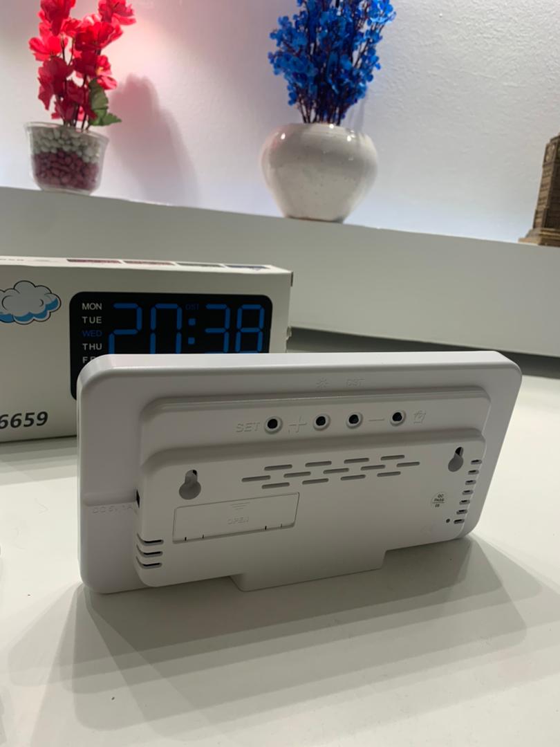ساعة رقمية متعددة الوظائف بشاشة LED للحائط والطاولة