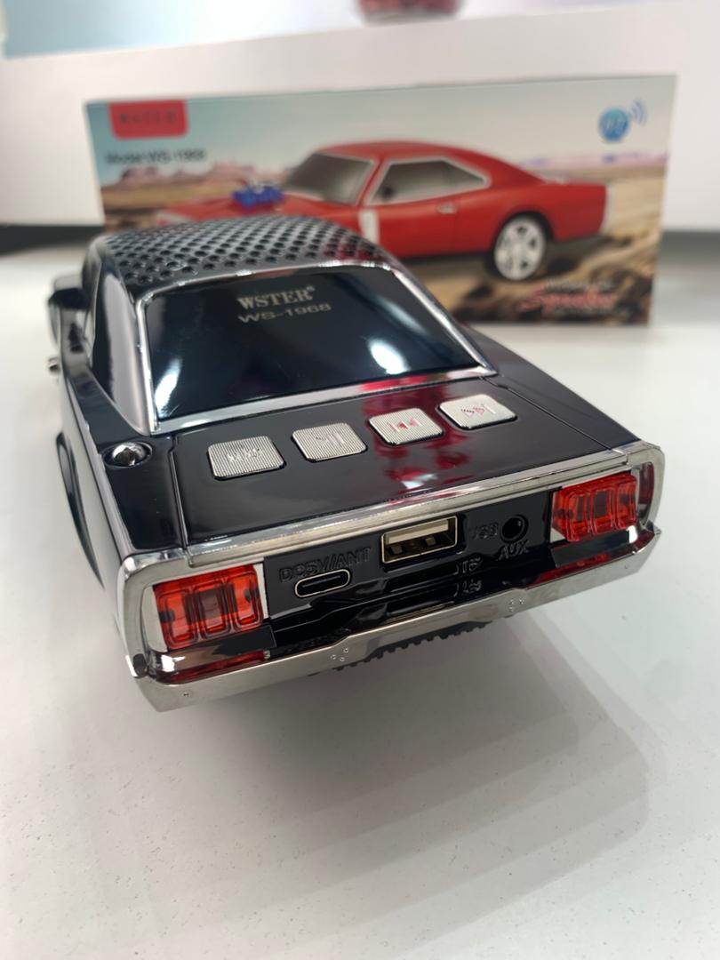 مكبر صوت بلوتوث لاسلكي WSTER CAR 1968 على شكل سيارة