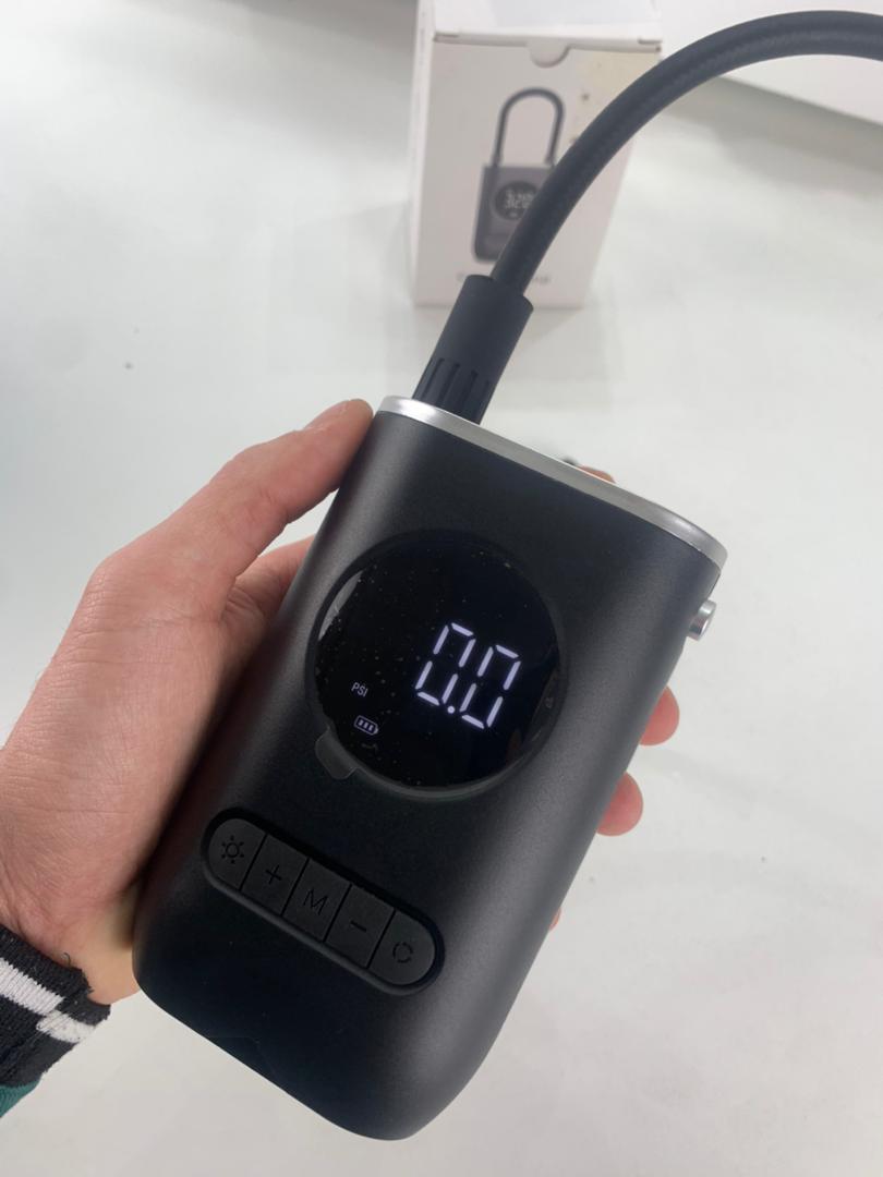 منفاخ هواء محمول 150 PSI مع إضاءة LED
