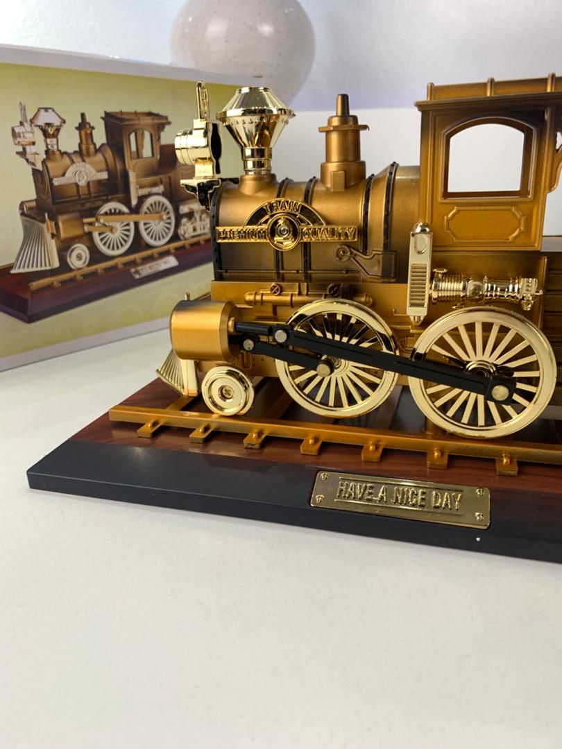 Boîte à musique locomotive mobile en bronze