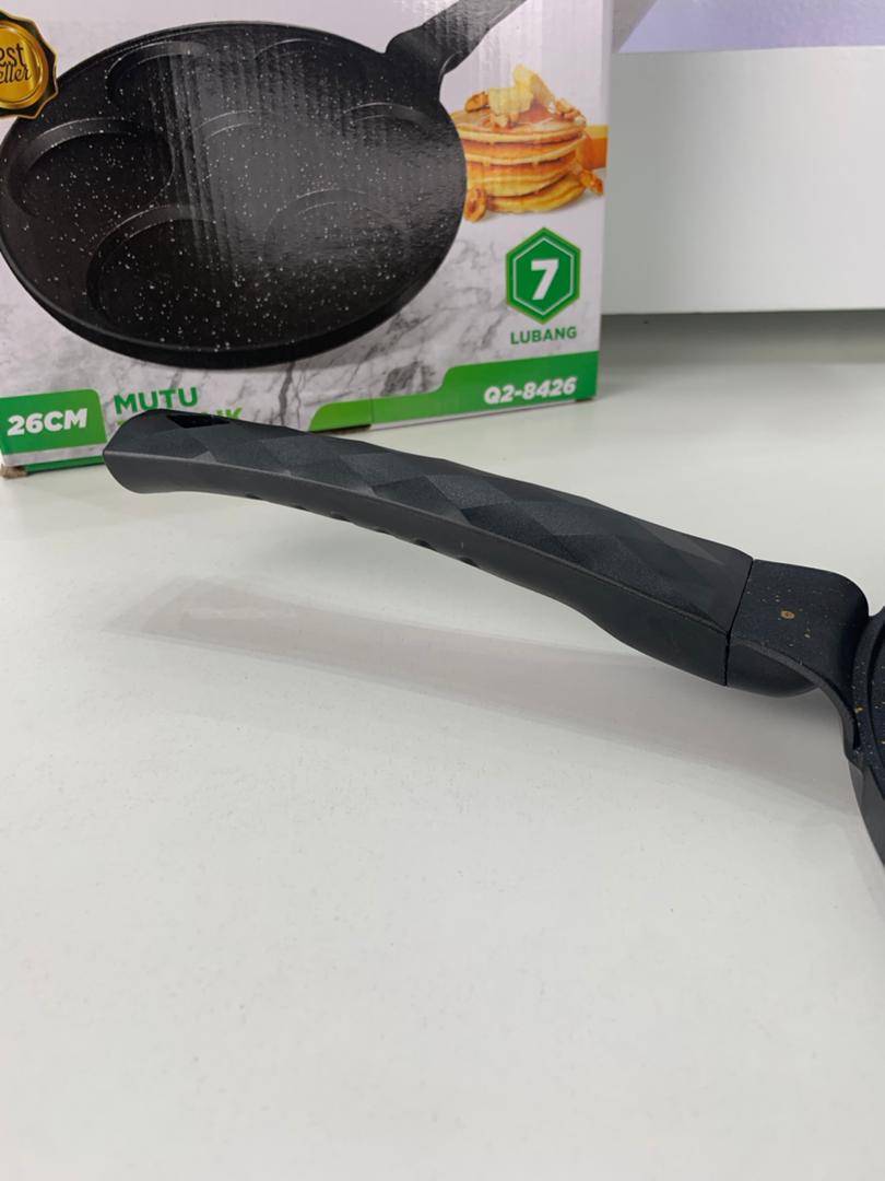 7-Mold Non-Stick Pan