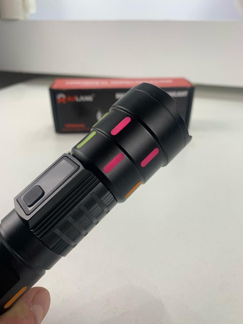LED flashlight with telescopic zoom and fluorescent strips