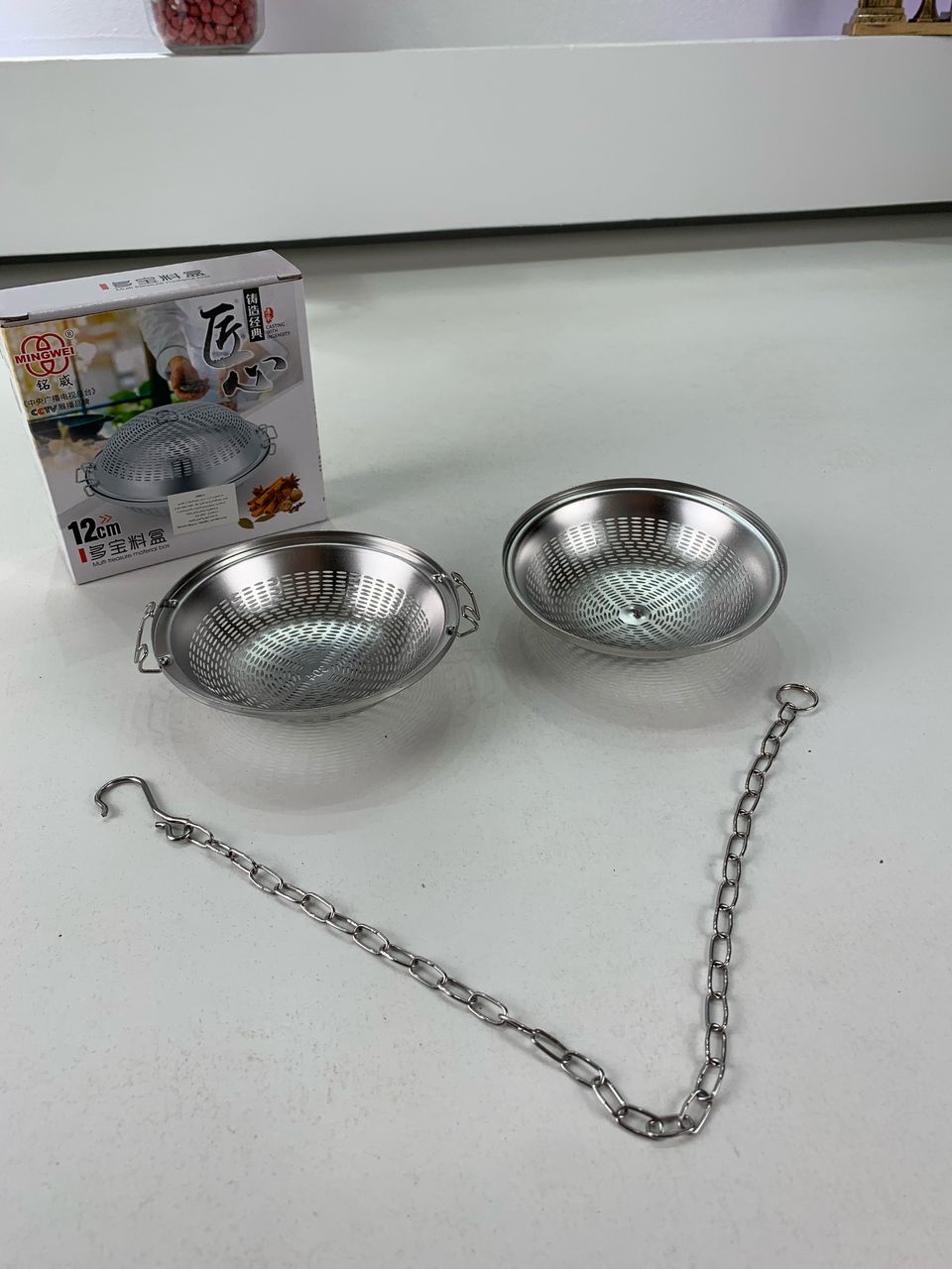 Passoire à Épices et Infuseur de Thé en Acier Inoxydable – مصفاة التوابل ومصفاة الشاي من الفولاذ المقاوم للصدأ