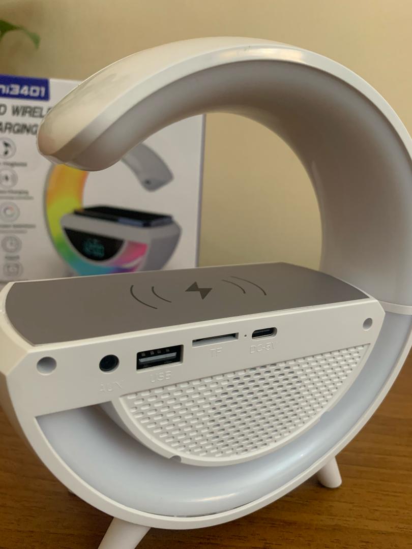 Lampe d'Ambiance LED avec Chargeur Sans Fil et Enceinte Bluetooth - مصباح مع شاحن لاسلكي ومكبر صوت بلوتوث