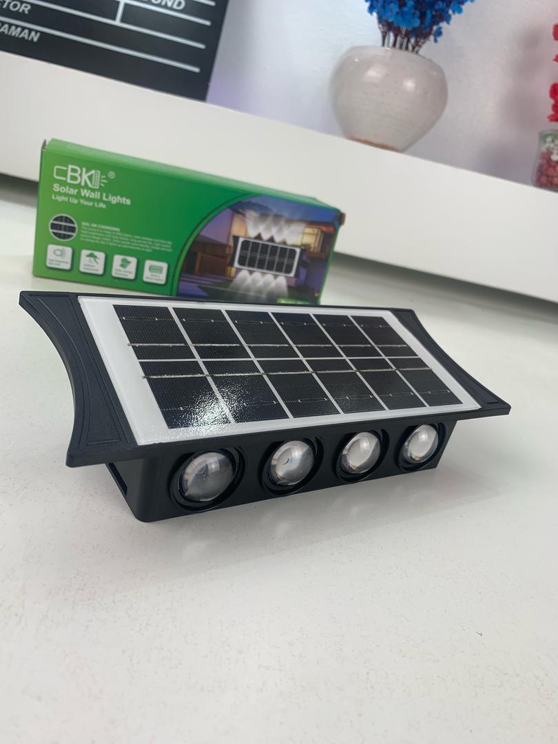 Projecteur solaire extérieur étanche IP65 pour jardin et terrasse