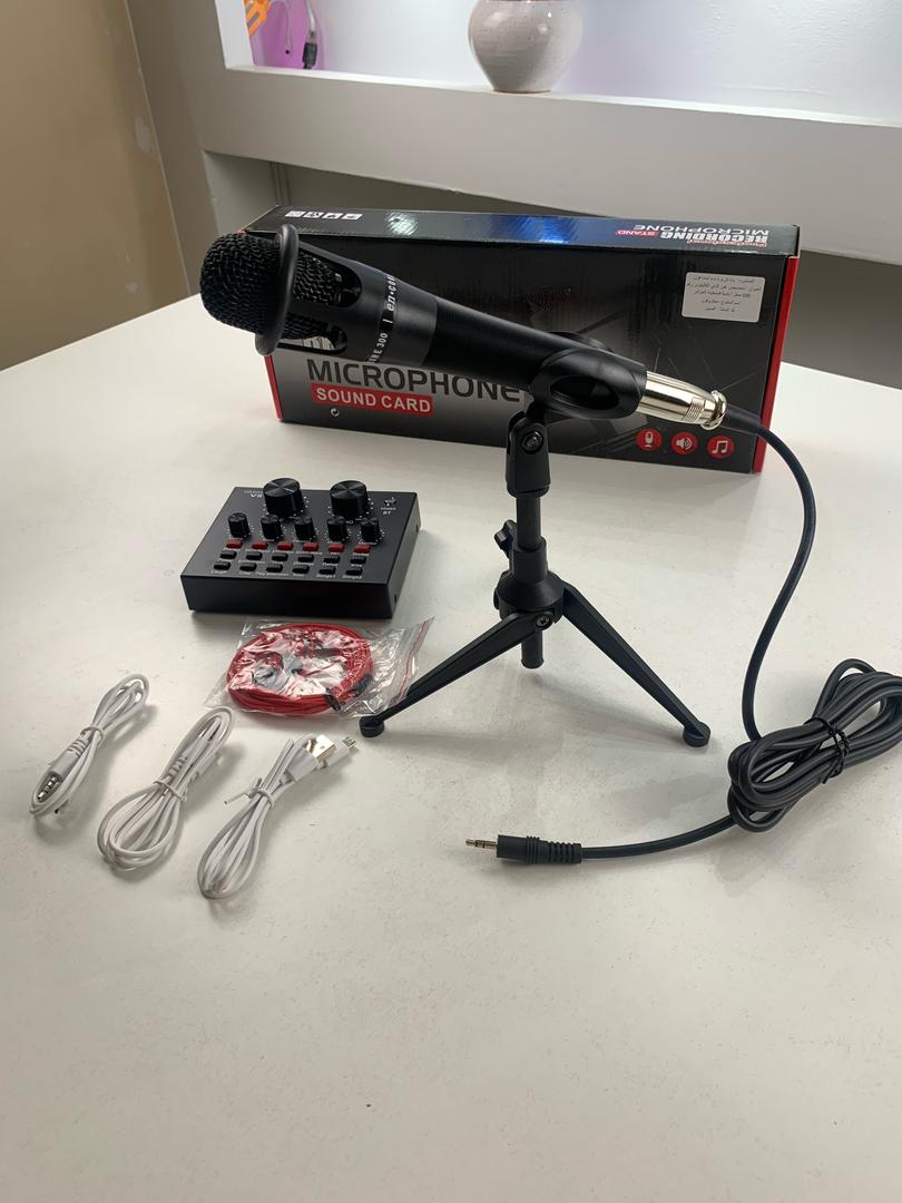 V8 Externe Live Carte Son avec Microphone Set – بطاقة صوت مع ميكروفون للتسجيلات الصوتية