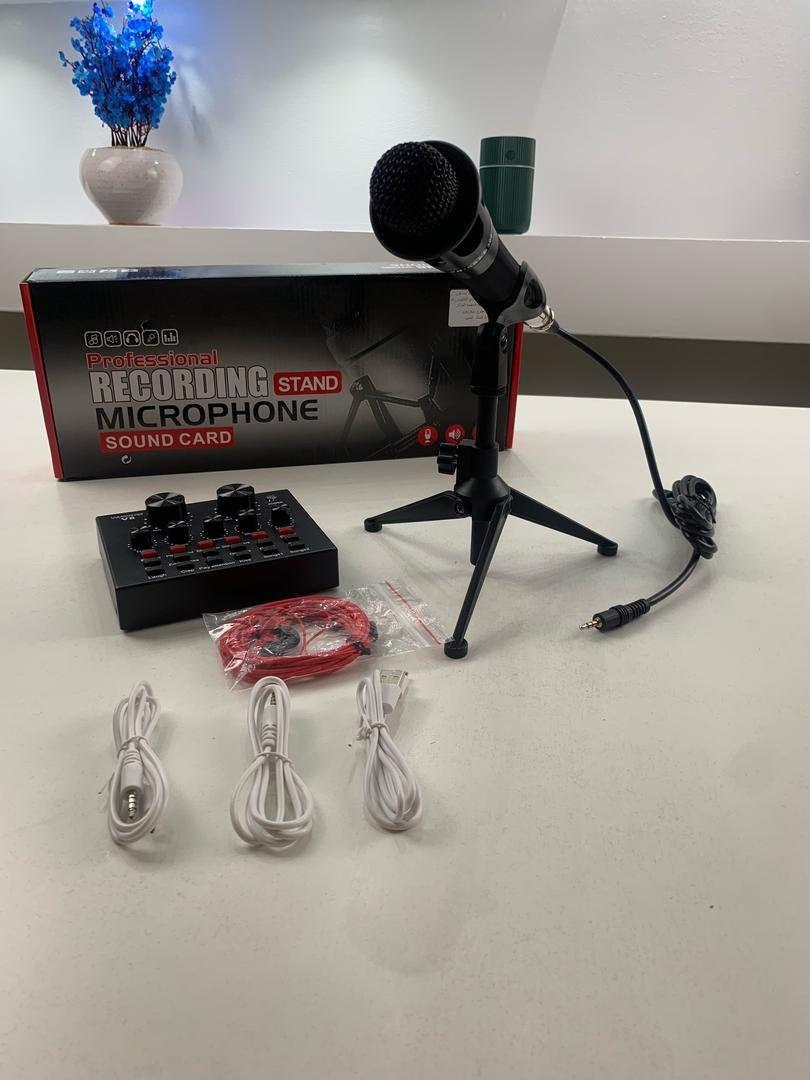 V8 Externe Live Carte Son avec Microphone Set – بطاقة صوت مع ميكروفون للتسجيلات الصوتية