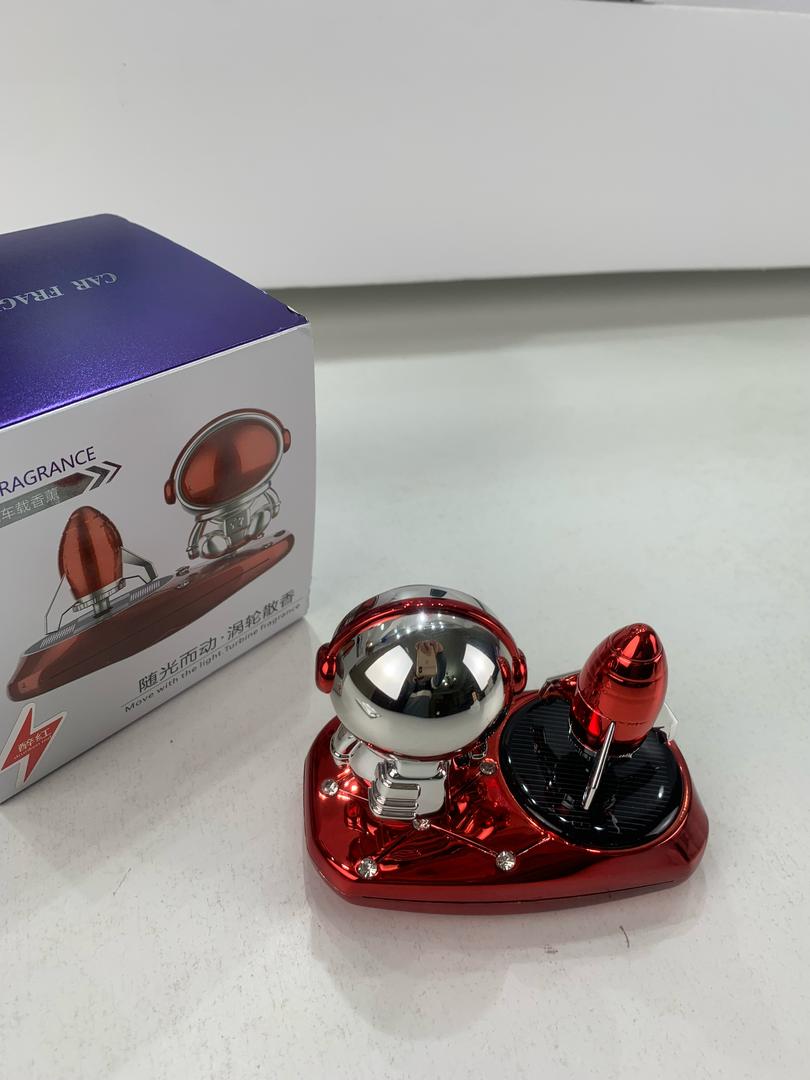Solar astronaut car air freshener