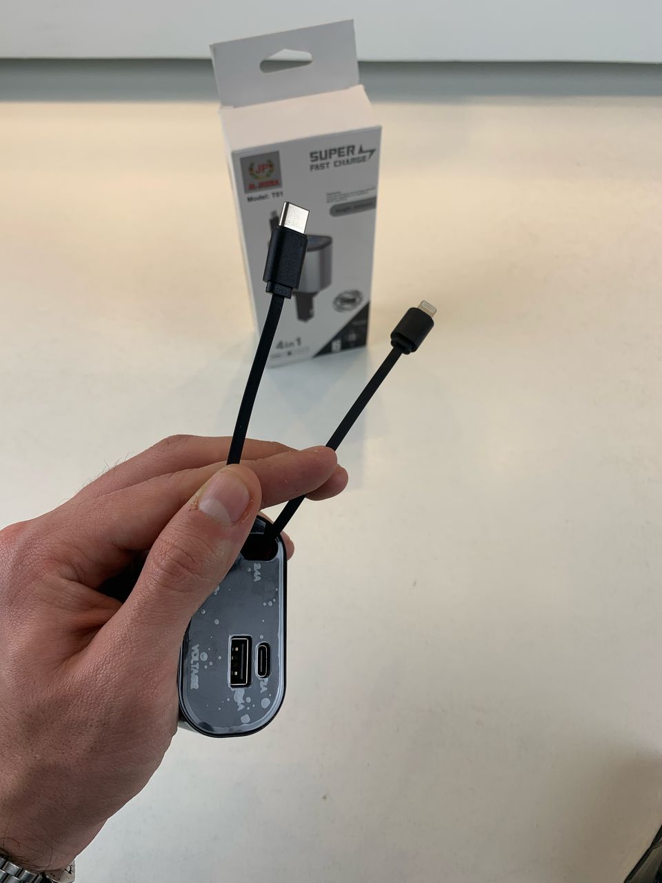 4-in-1 Retractable Car Charger 120W