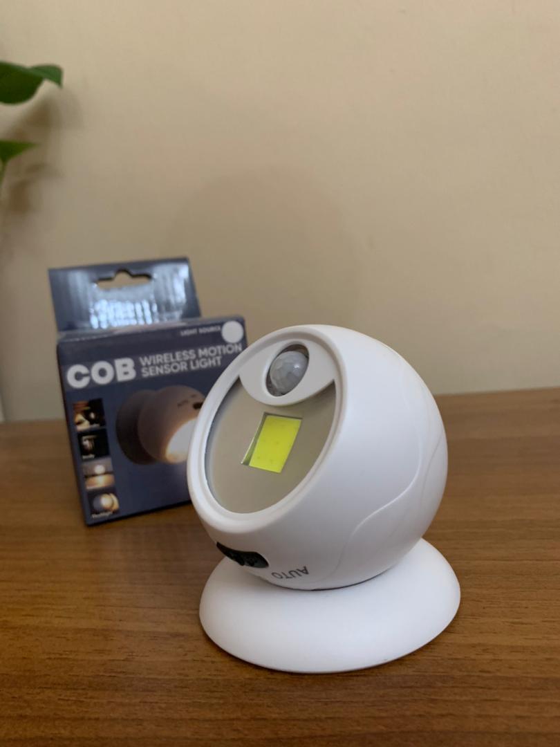 Pack of 2 portable 360° motion sensor COB lamps