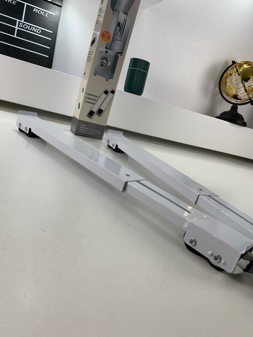 Mobile base for washing machine and refrigerator