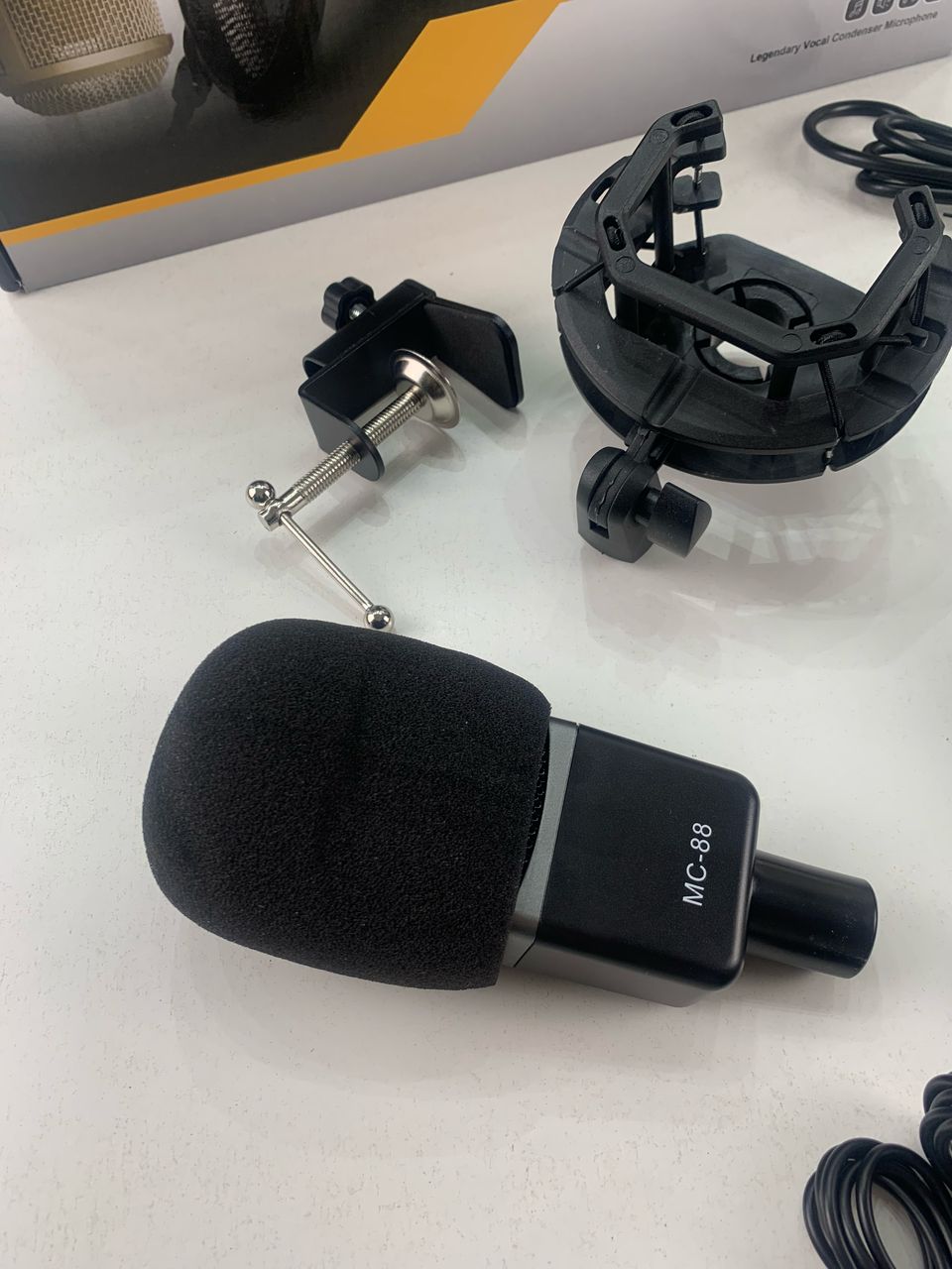 Pack Microphone MC-88 avec Carte Son en Direct – ميكروفون تسجيل إحترافي