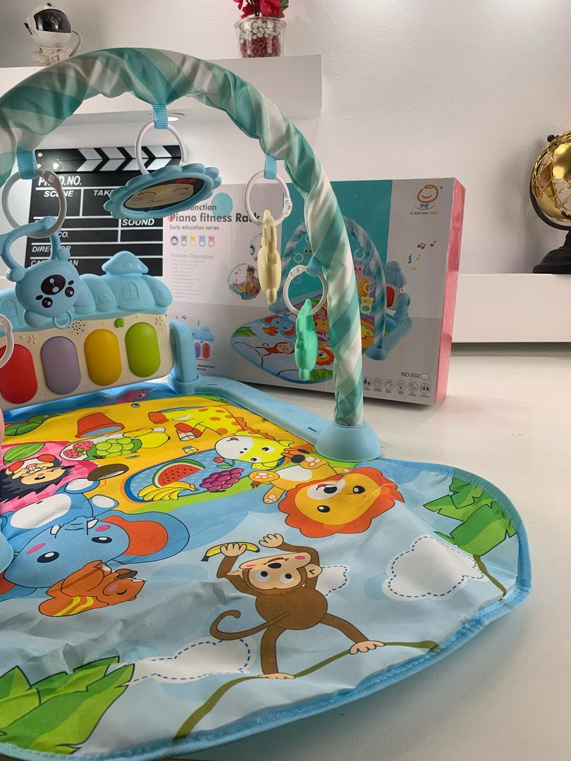 Tapis d'éveil pour bébé avec piano