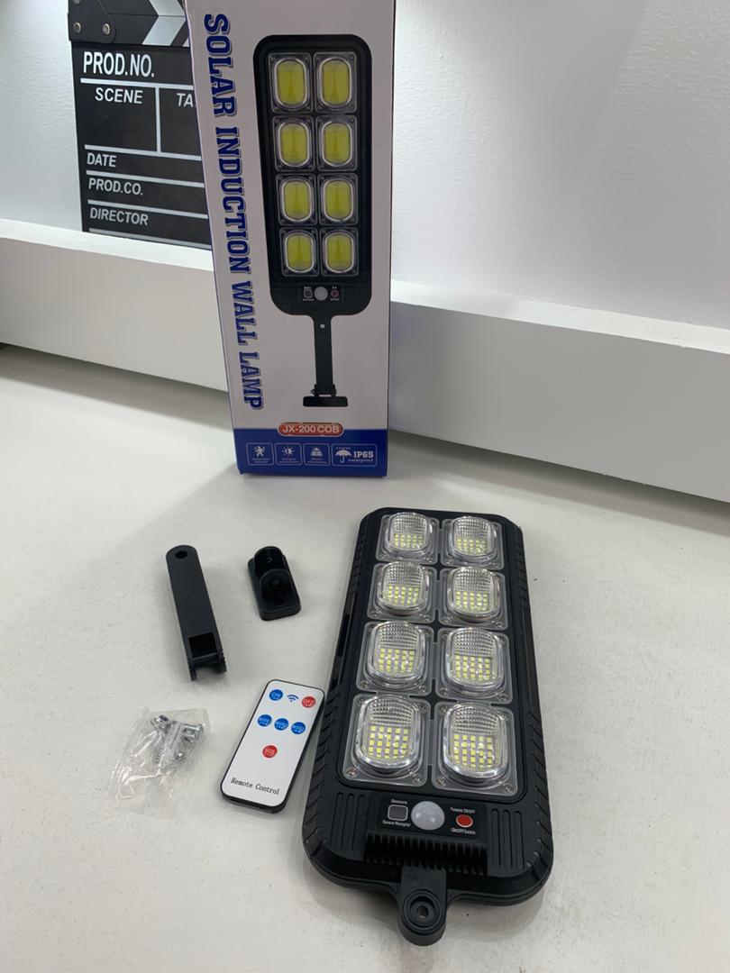 مصباح خارجي JX200 يعمل بالطاقة الشمسية 200 مصباح LED مقاوم للماء IP65