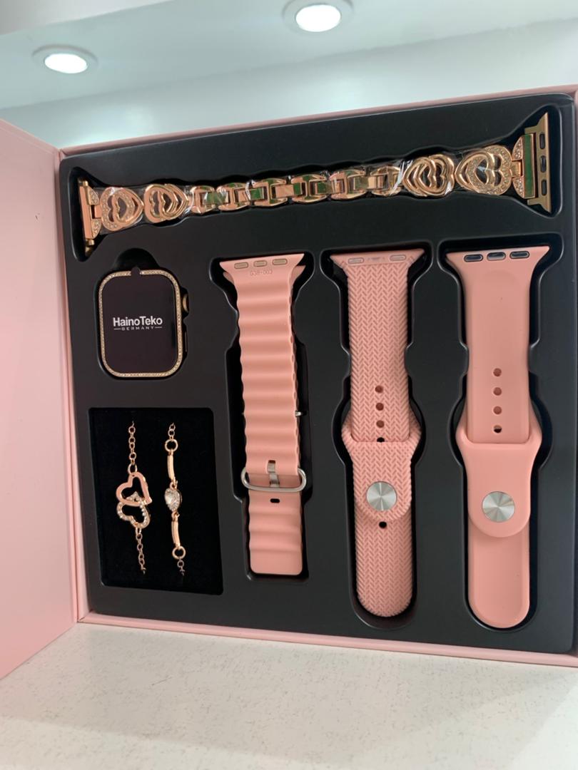 Haino Teko Germany G10 Mini Amoled Display 4 paires de bracelets – ساعة ذكية للنساء