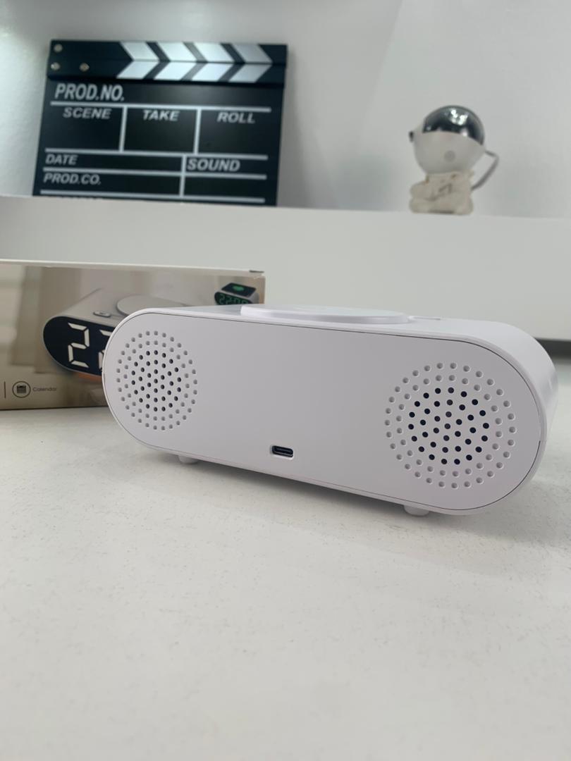 GH9000 LED Digital Alarm Clock and Wireless Charger