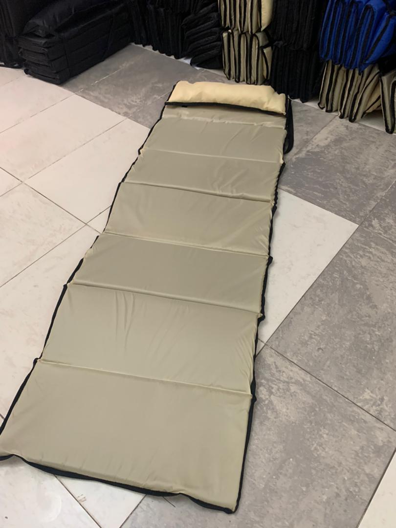 فرشة تخييم قابلة للطي 185 × 65 سم