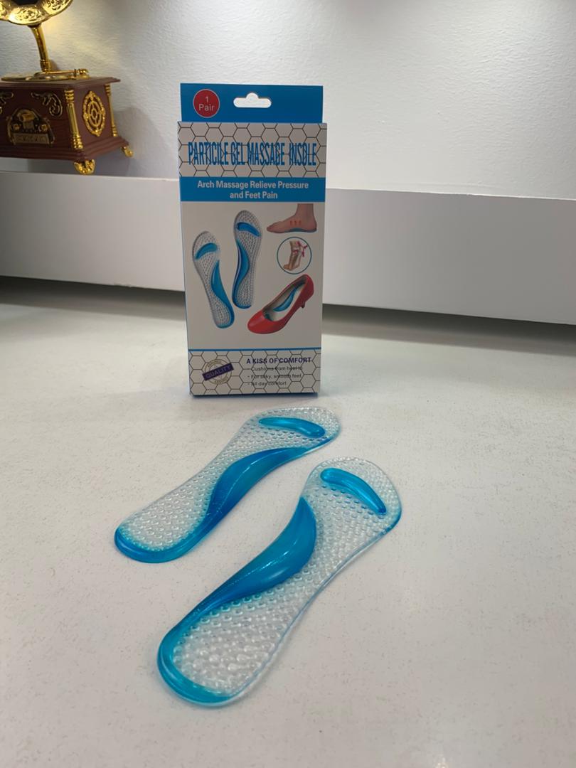 Gel massage insole for flat feet correction