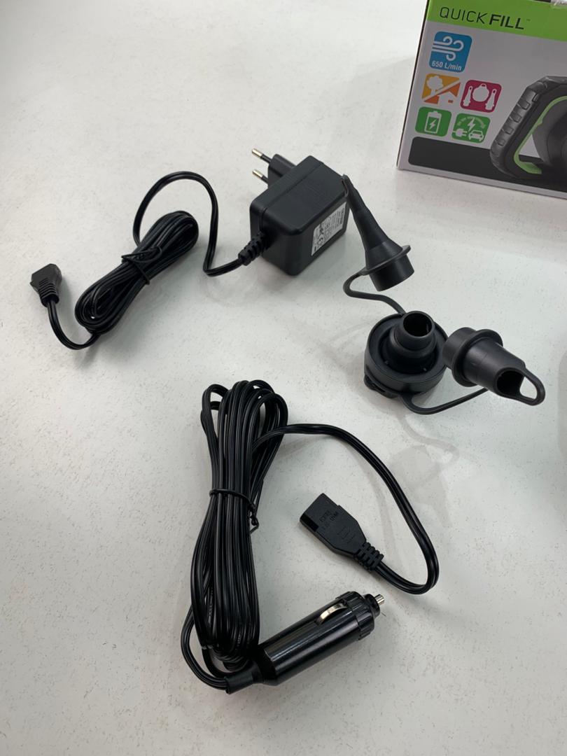 Pompe électrique rechargeable 220V /12V (650 l/min) Intex 66642 – مضخة هواء قابلة للشحن