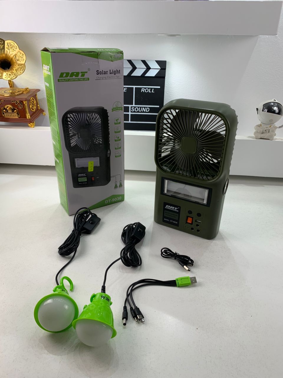 طقم مروحة ومصباح متعدد الاستعمالات مع لوح شمسي DT-9030