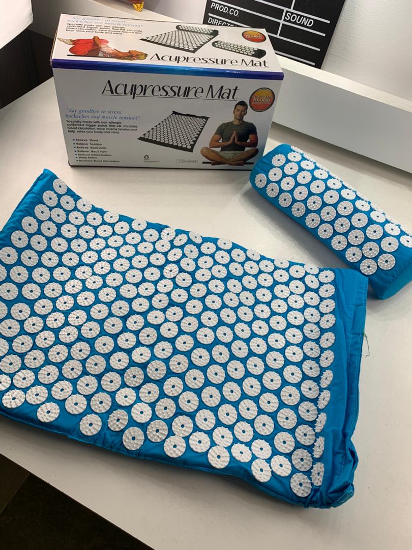 Acupressure Mat and Pillow Set with Storage Bag