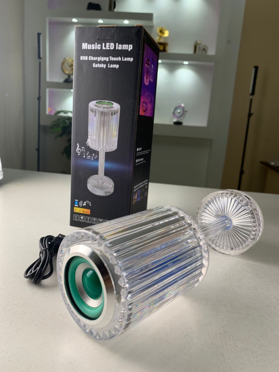 مصباح كريستال LED مع مكبر صوت بلوتوث