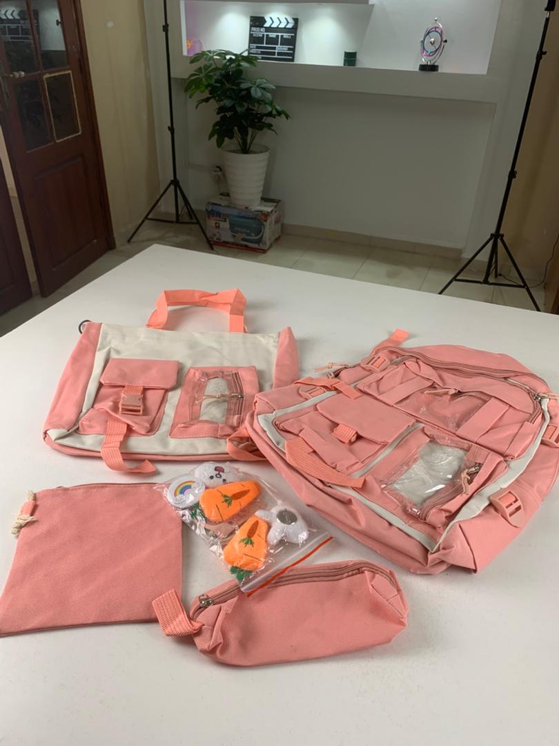 Ensemble de sacs d’école Kawai pour adolescents 4Pcs Avec Accessoires Rose – محفظة 4 قطع كاواي مع أكسسوارات وردي